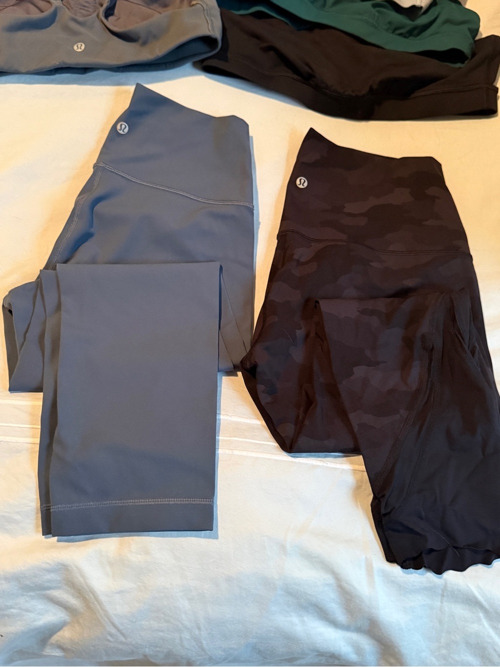 18 items from Lululemon, Vuori, Athleta! - Picture 5 of 6